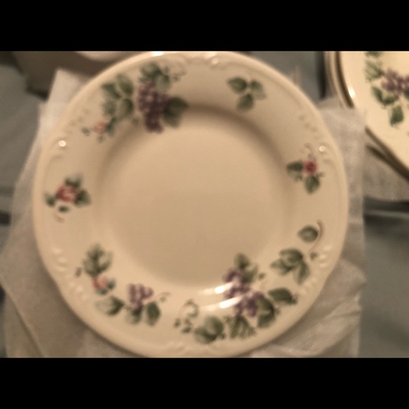 Pfaltzgraff Grapevine complete set - Picture 5 of 9